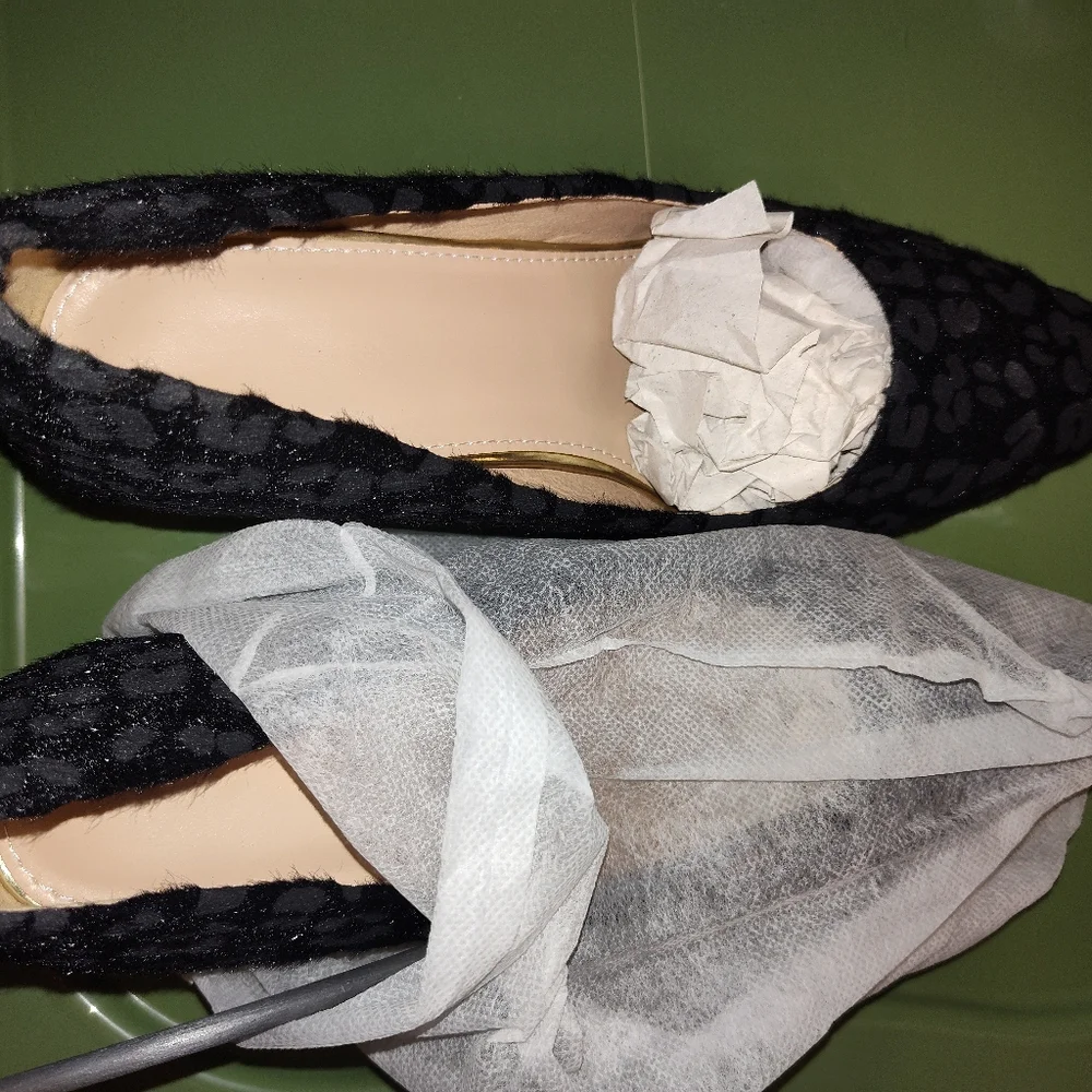 Shoes - Picture 4 of 4